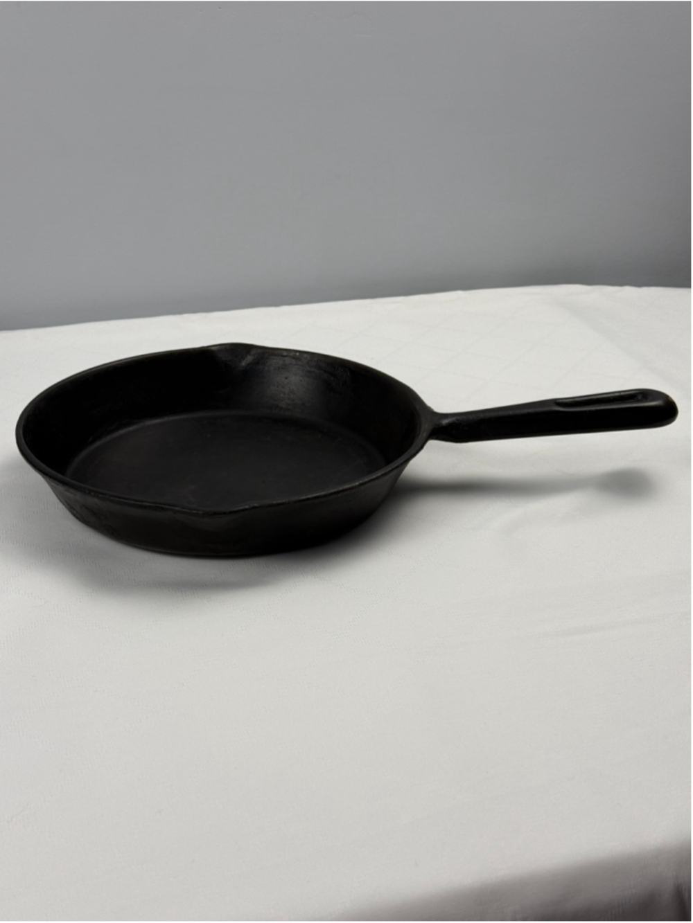 Vintage Japanese Cast Iron Frying Pan Skillet 9" Mark Japan 6-30 Black